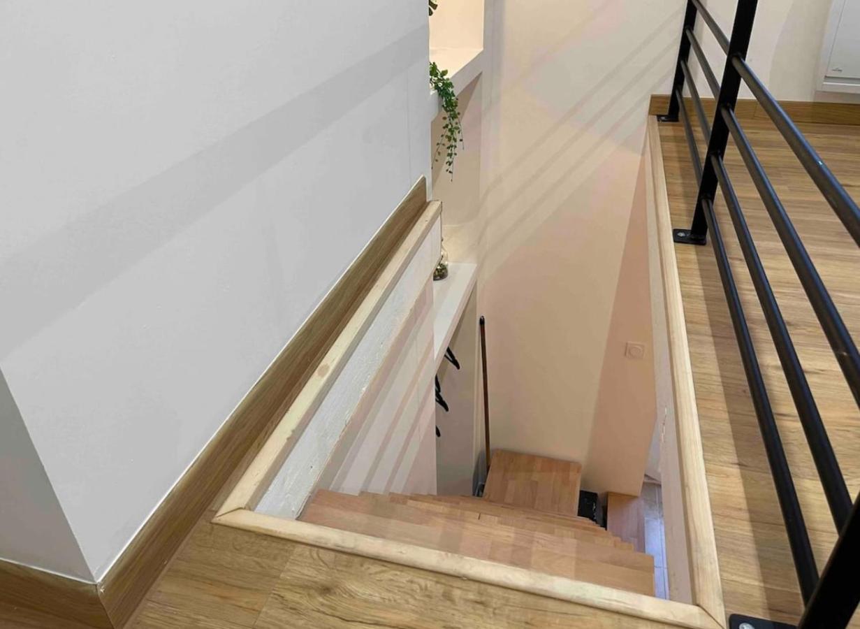 شقة Le Duplex - Gare / Tram / Netflix Fontaine  المظهر الخارجي الصورة
